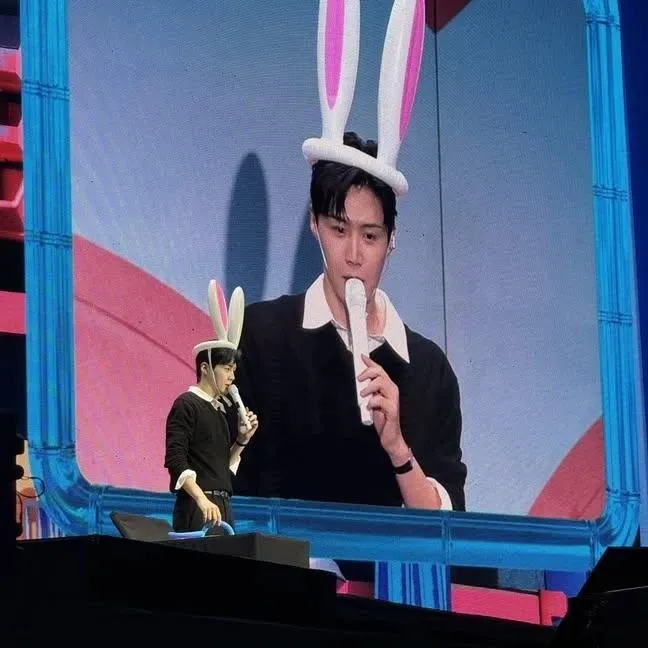 김선호 최근 활동샷