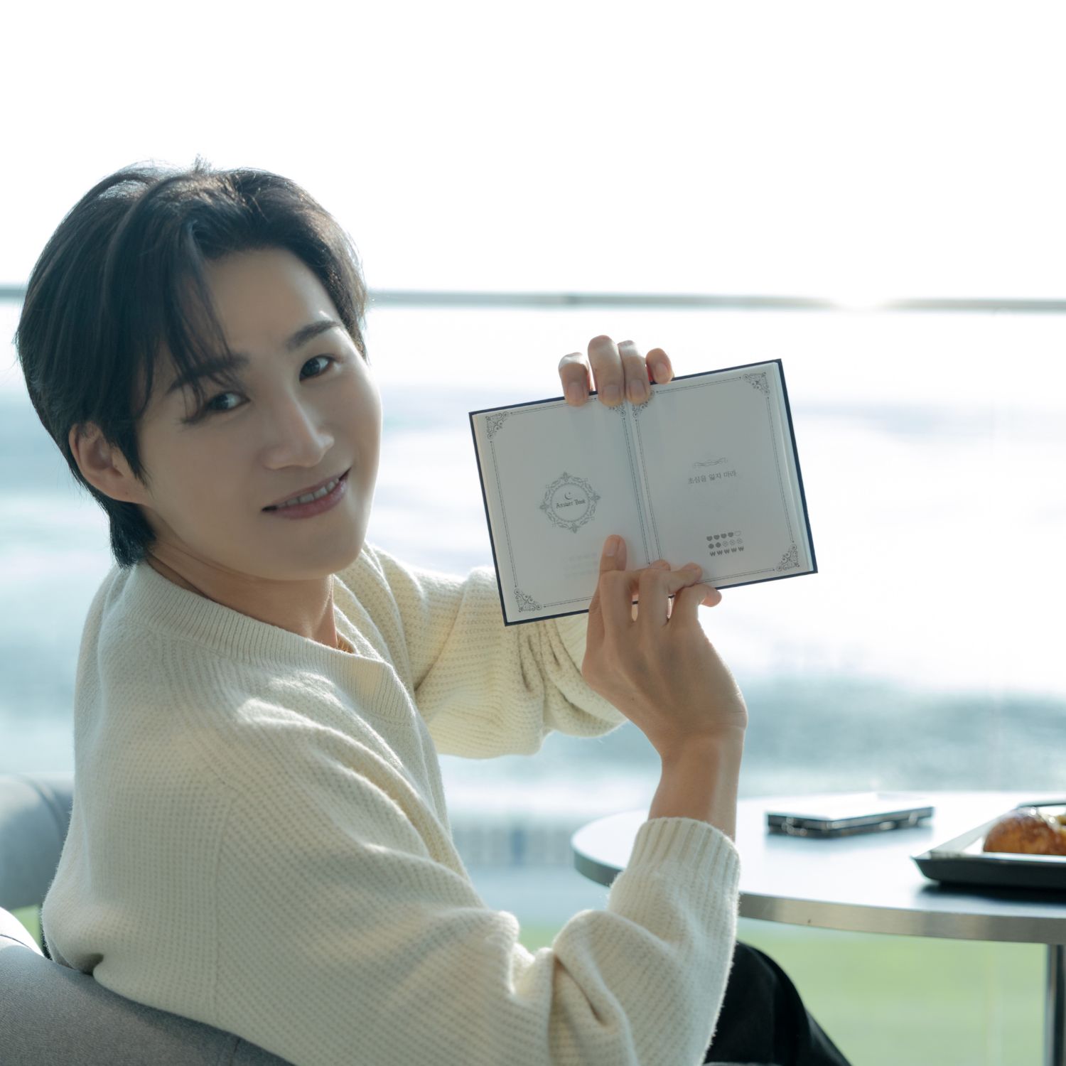 Cuplikan di balik layar dari Kim Heejae