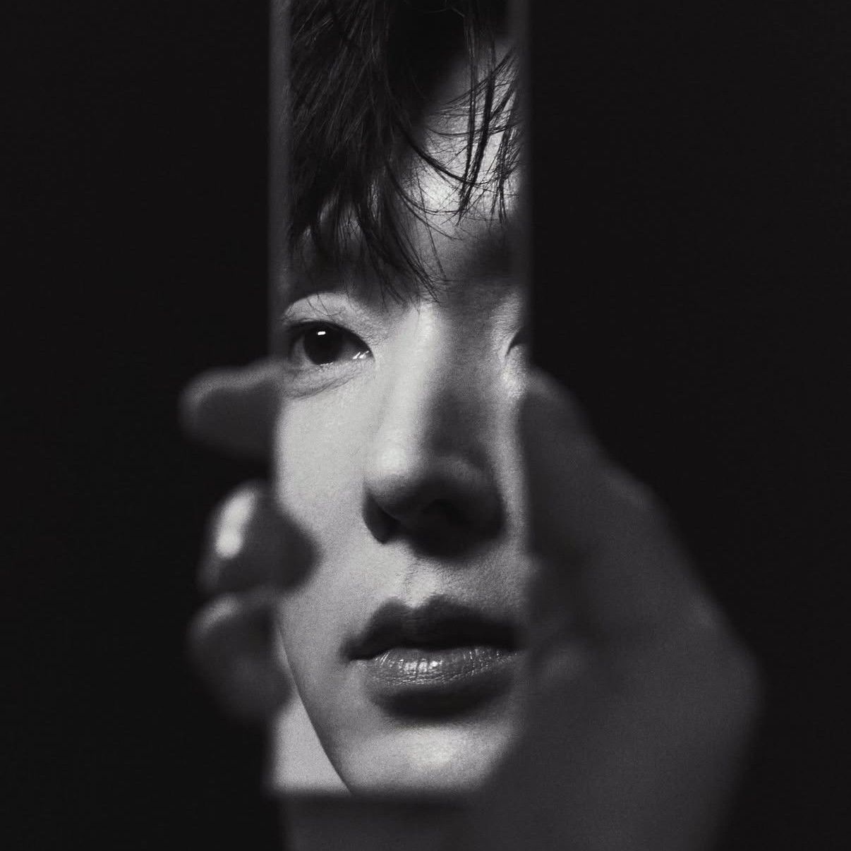 Behind-the-scenes cut of Lee Joongi