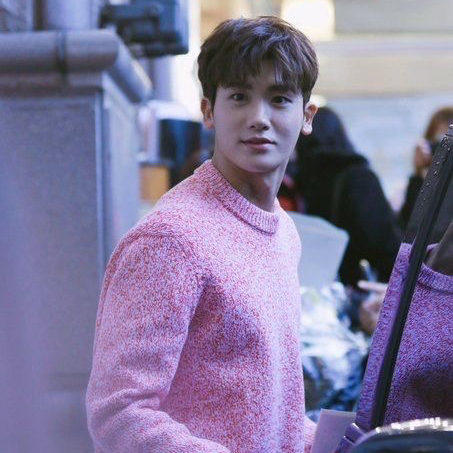 Behind-the-scenes cut of Park Hyungsik