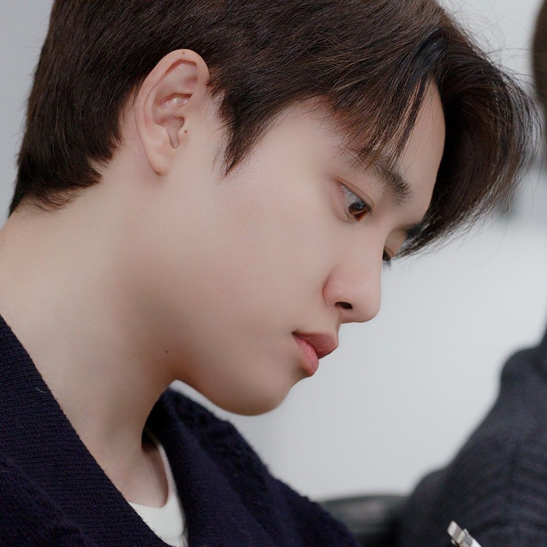 A moment captured by a fan of Doh Kyungsoo (D.O.)