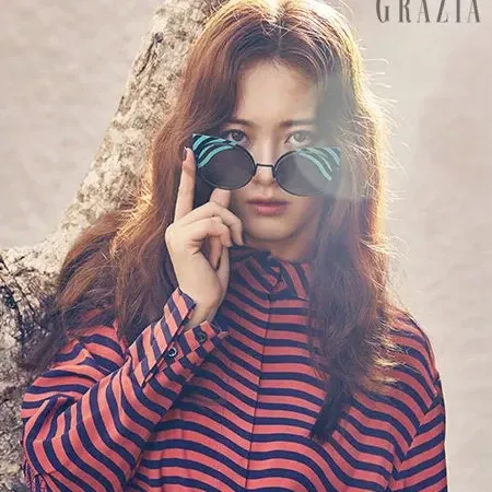 A moment captured by a fan of Go Ara
