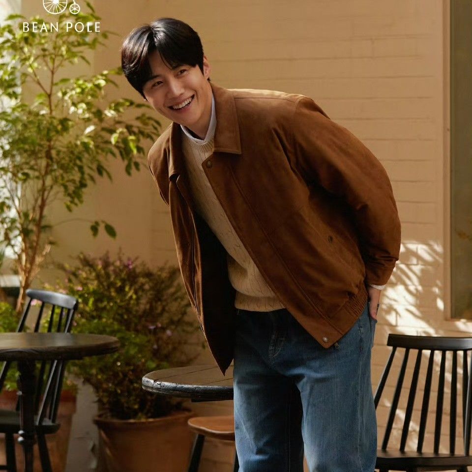 Behind-the-scenes cut of Kim Seonho