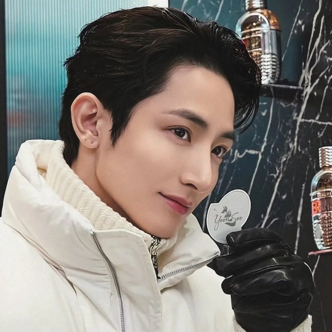 Behind-the-scenes cut of Lee Soohyuk