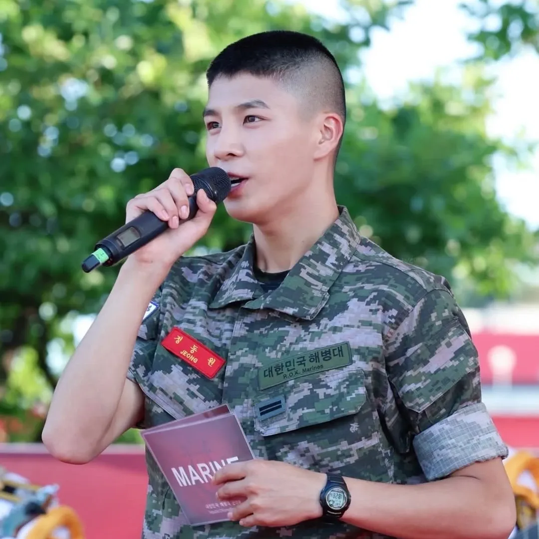 Behind-the-scenes cut of Jeong Dongwon