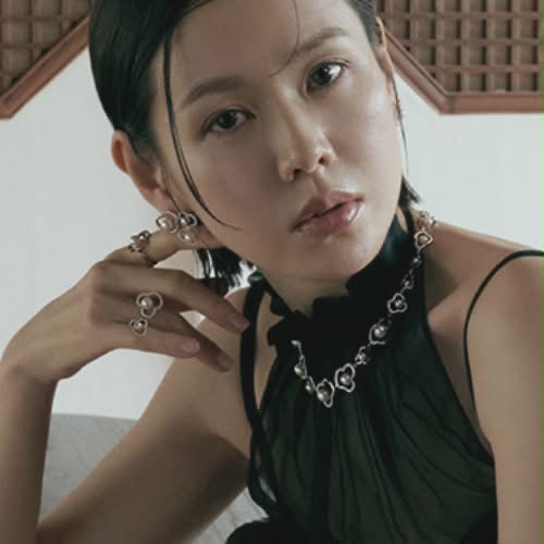 孙艺珍的近期活动照