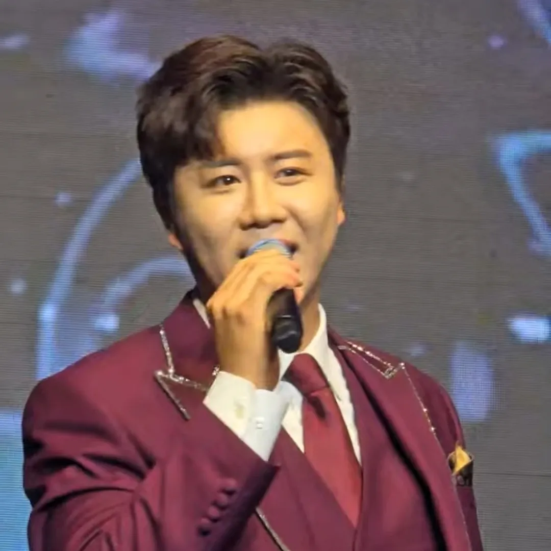 진해성의 비하인드 컷