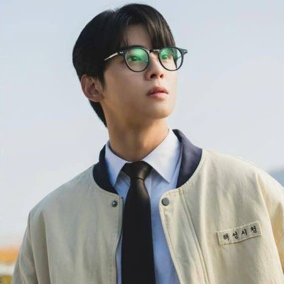 Foto terbaru dari Cha Eunwoo