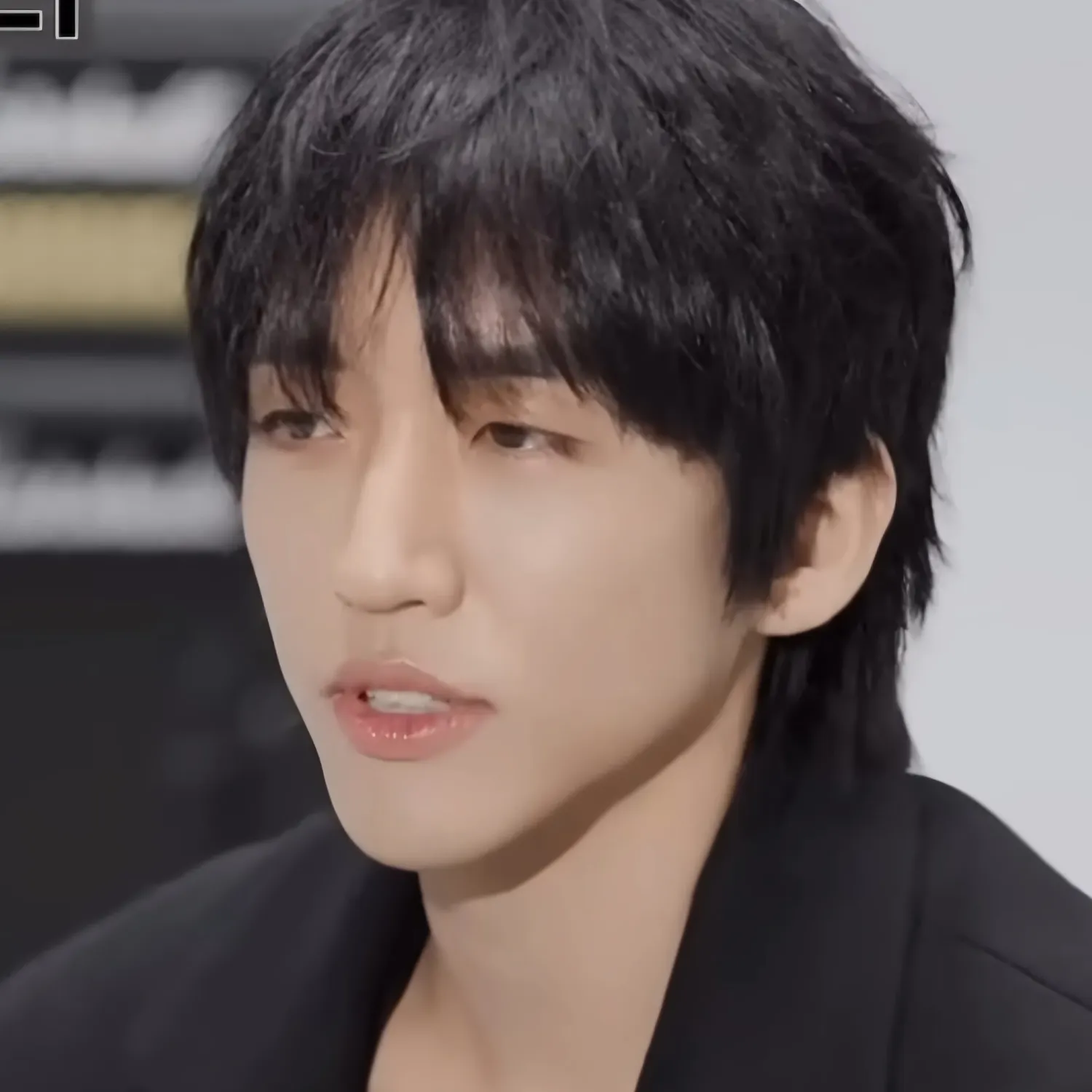 Recent activity shot of Lee Seungyoon