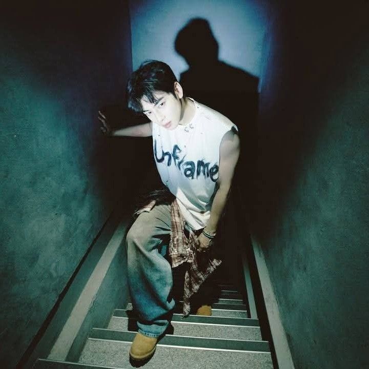 A moment captured by a fan of Cha Eunwoo