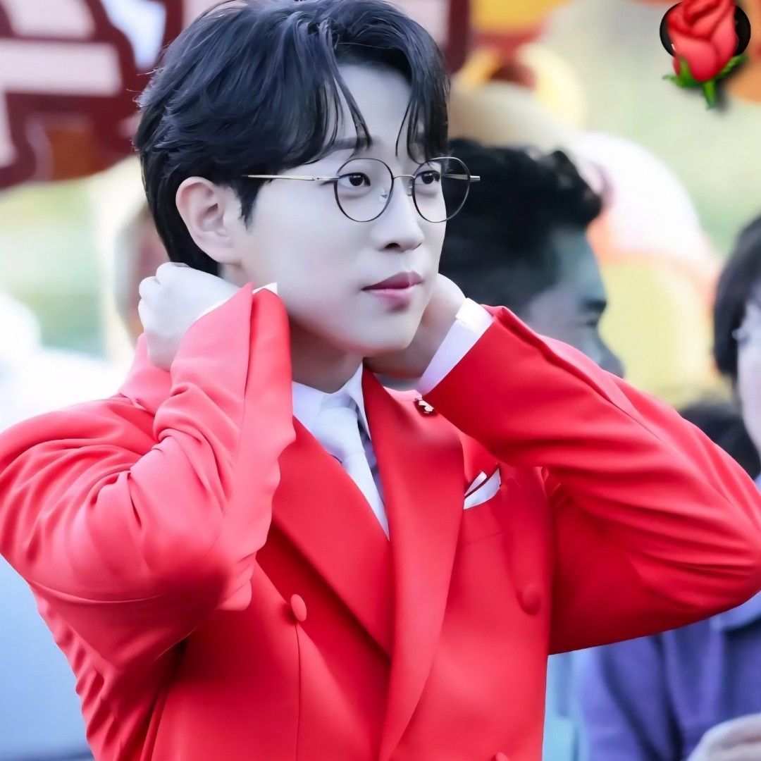 Behind-the-scenes cut of An Sunghoon