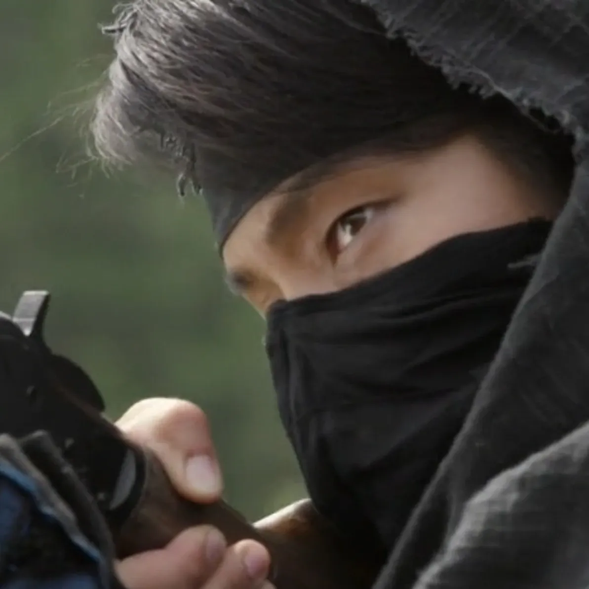 Behind-the-scenes cut of Lee Joongi