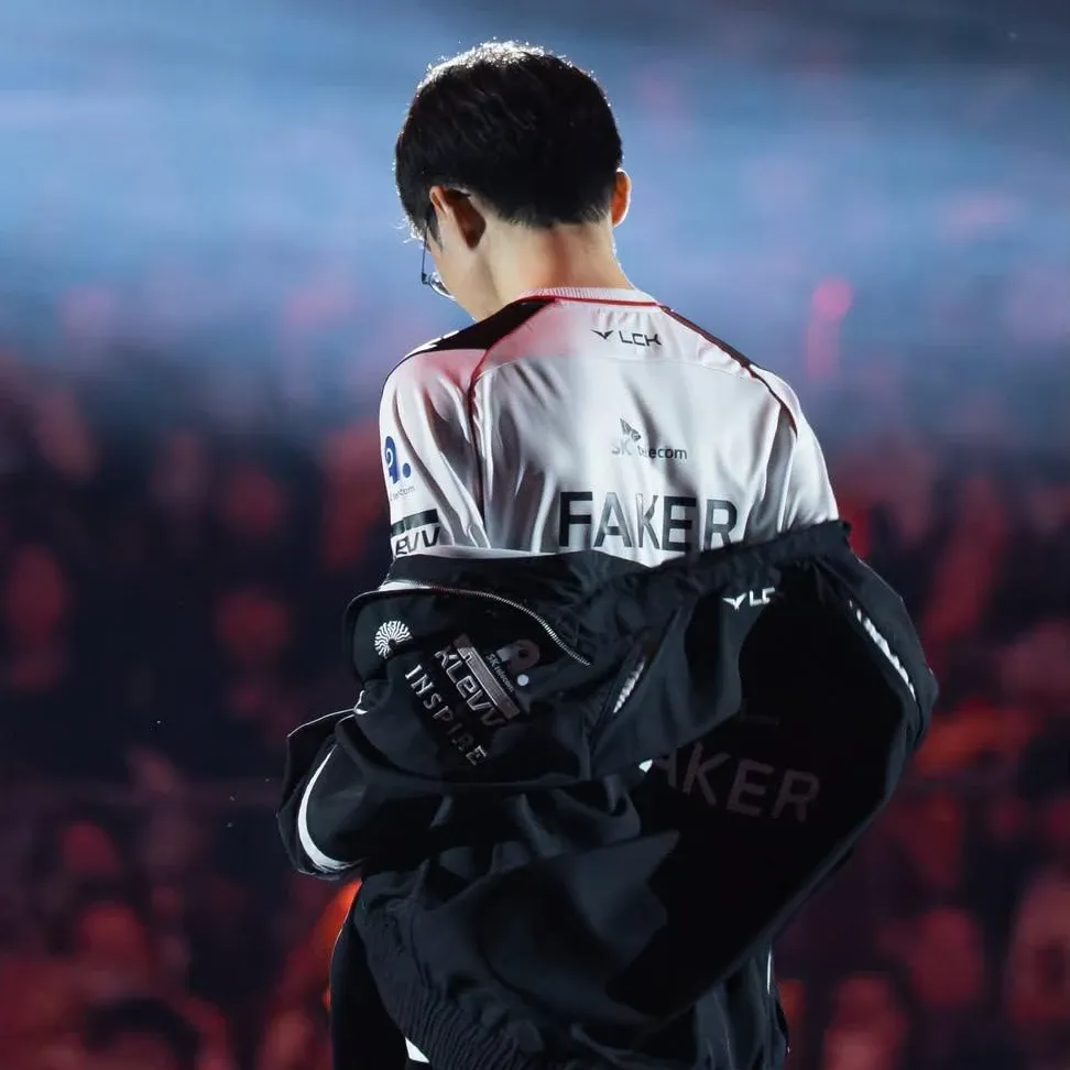 Behind-the-scenes cut of Faker