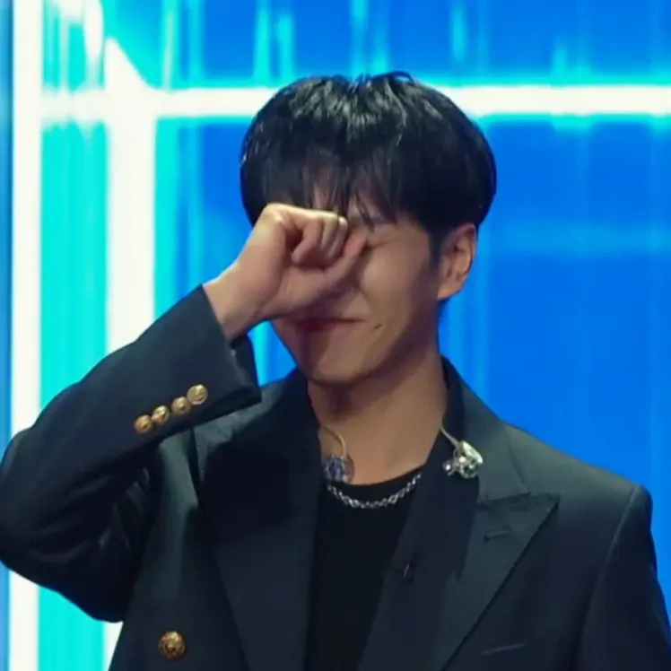 Momen yang diabadikan oleh penggemar Lee Seunggi