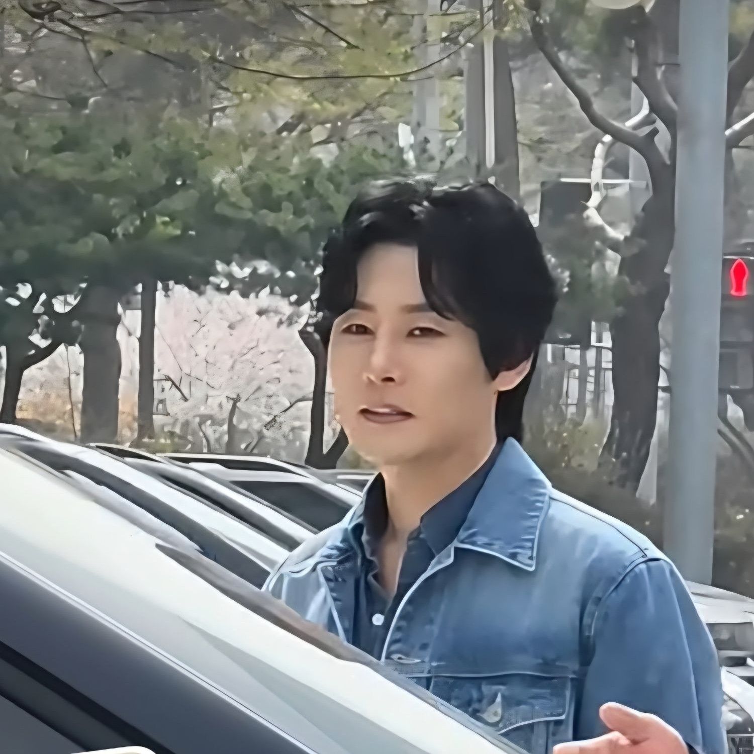 A moment captured by a fan of Kang Moonkyung