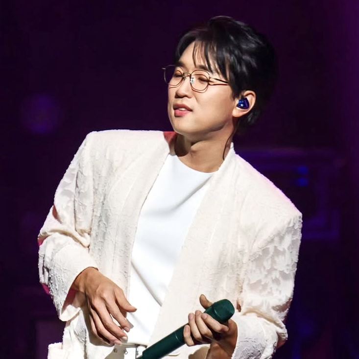 A moment captured by a fan of Bak Changgeun