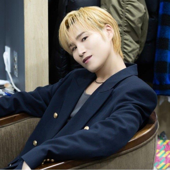 金熙栽的最新照片