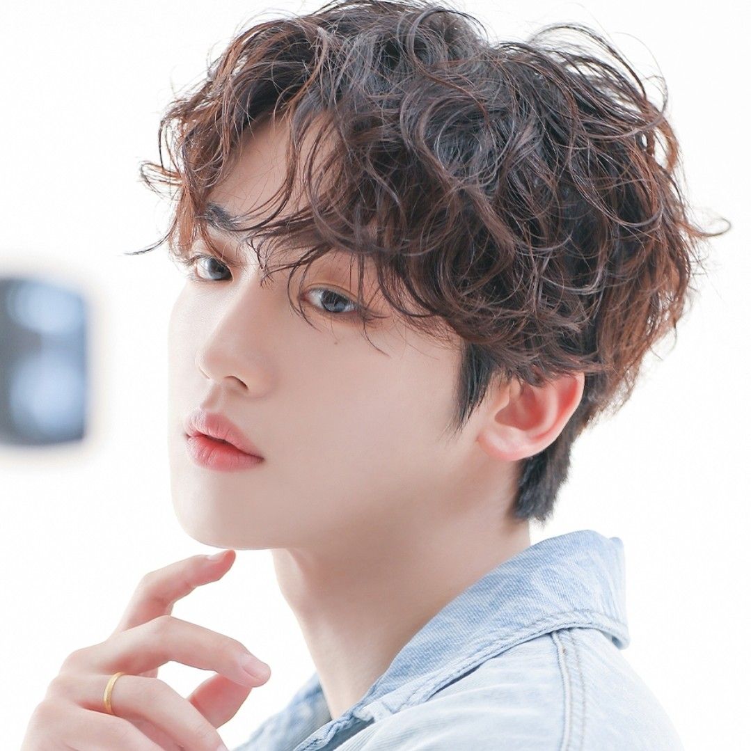 Recent activity shot of Kim Yohan