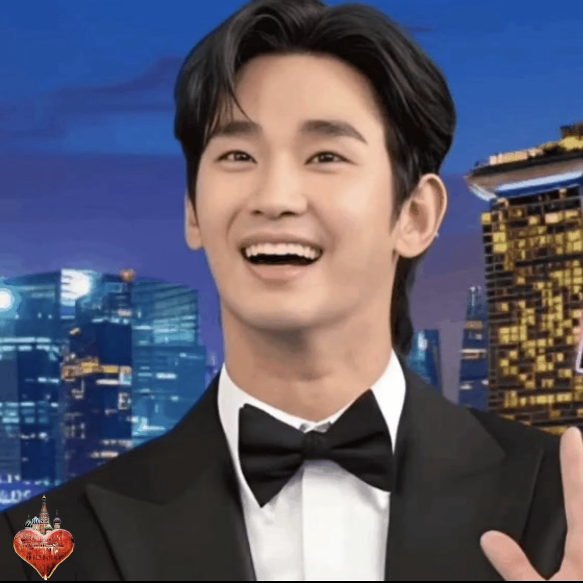 粉丝拍下的金秀贤瞬间