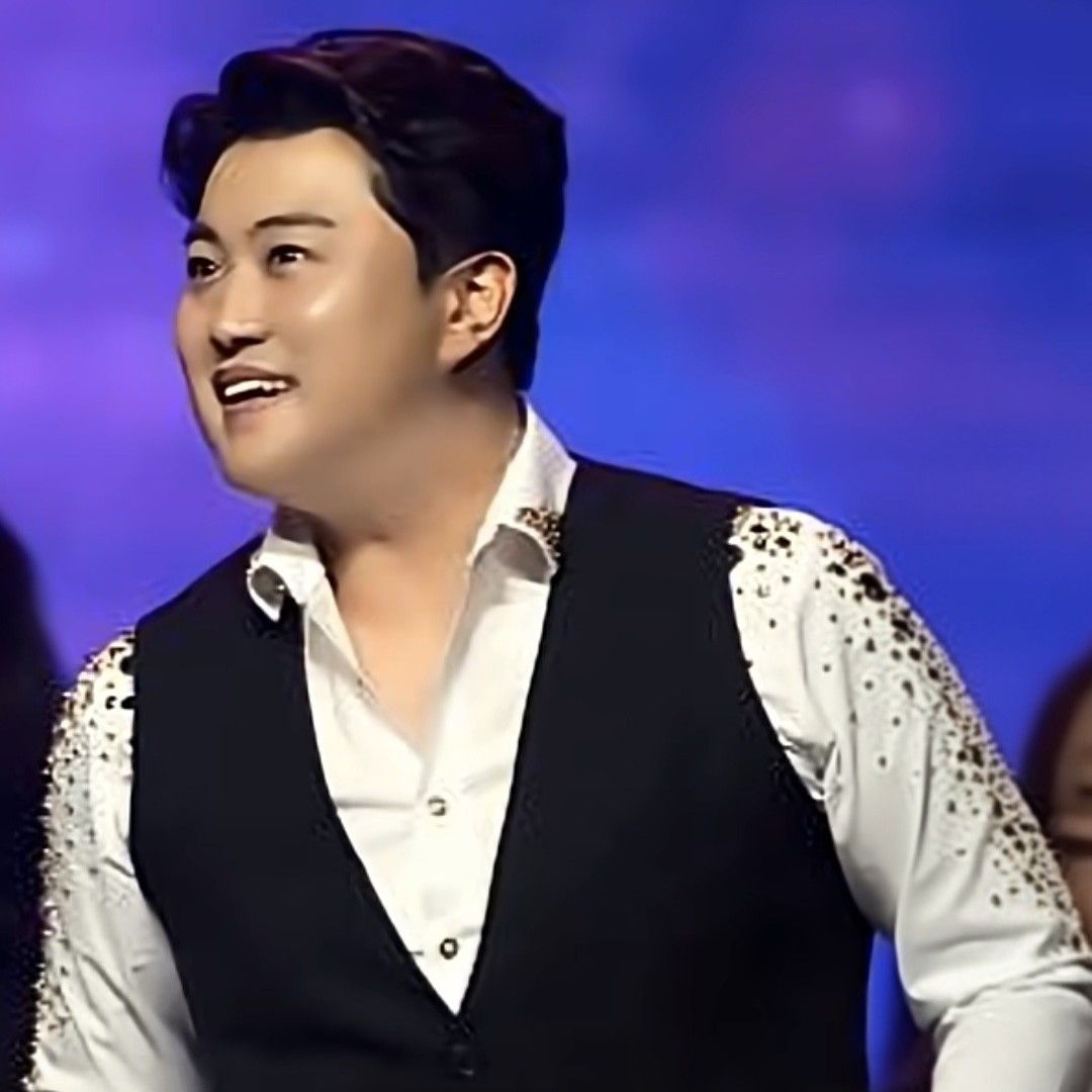 Recent activity shot of Kim Hojoong