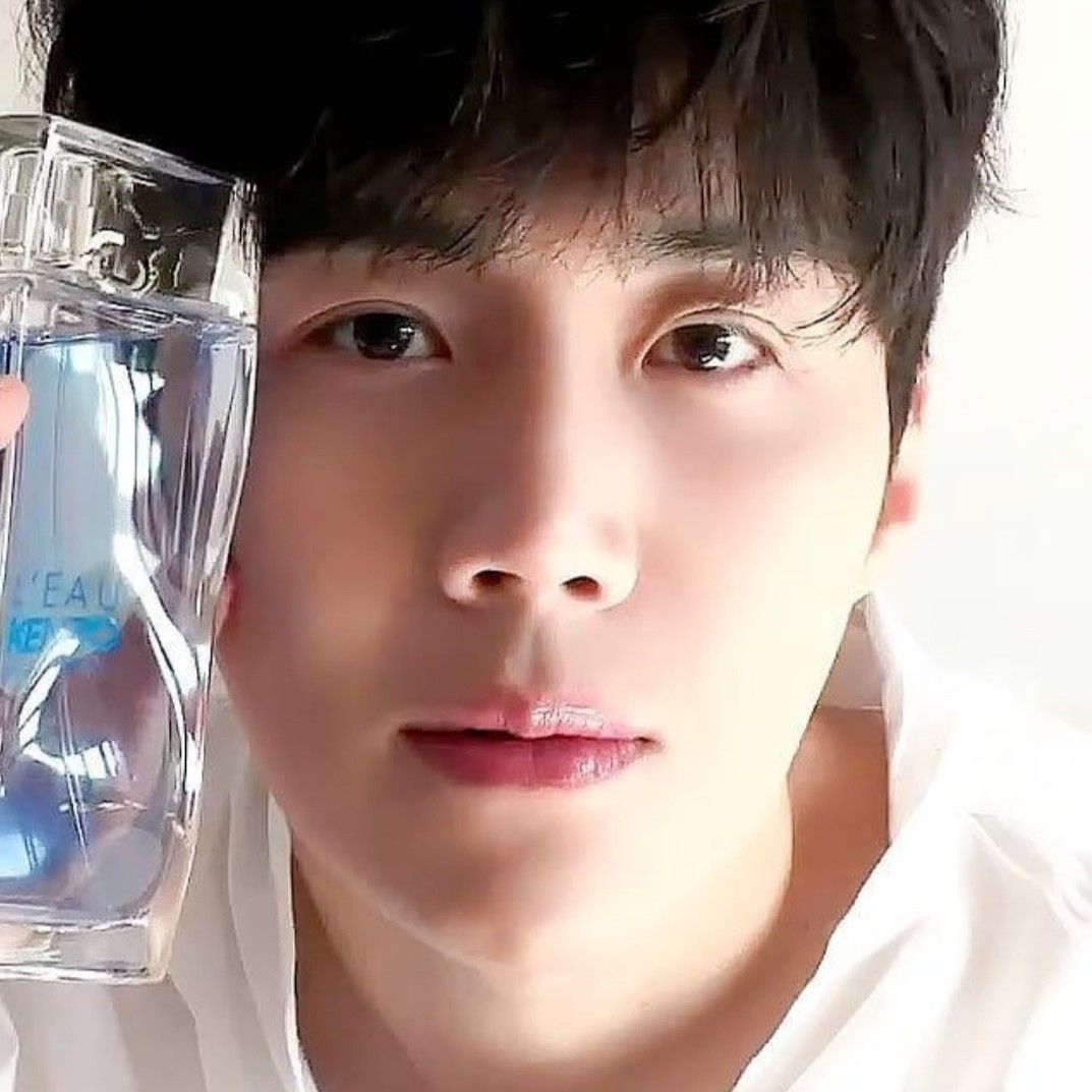 Latest photo of Kim Seonho