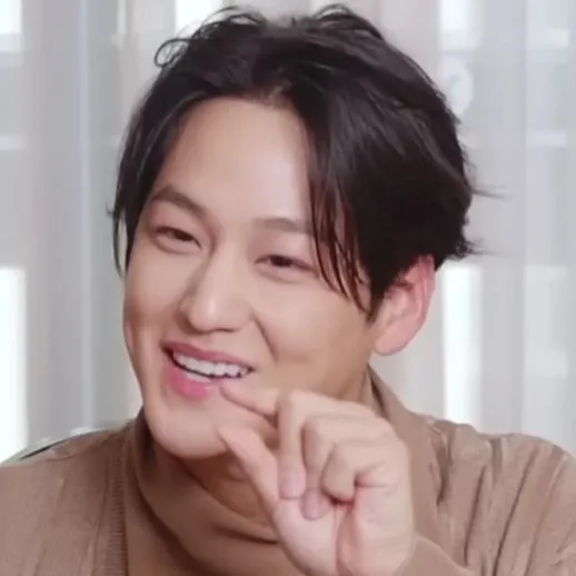 Foto terbaru dari Kim Bum