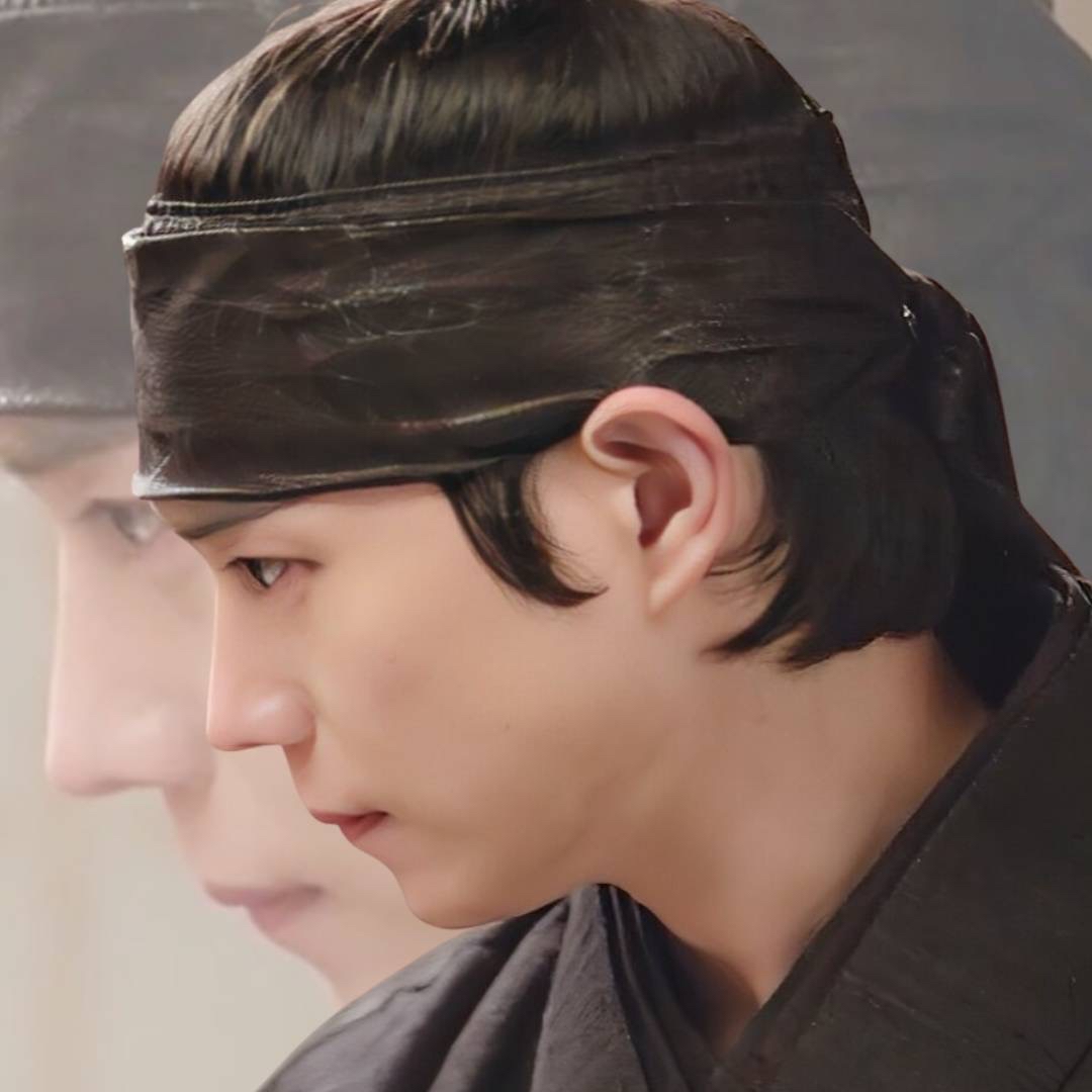 Behind-the-scenes cut of Kim Youngdae