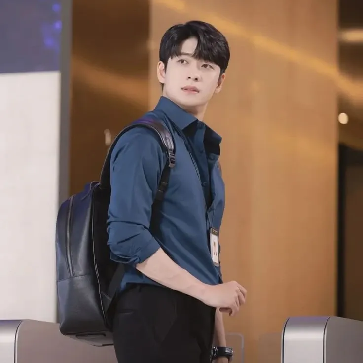 A moment captured by a fan of Kang Taeoh