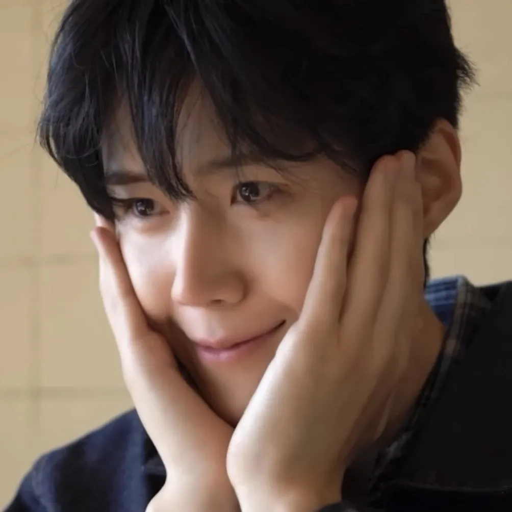 A moment captured by a fan of Kim Seonho