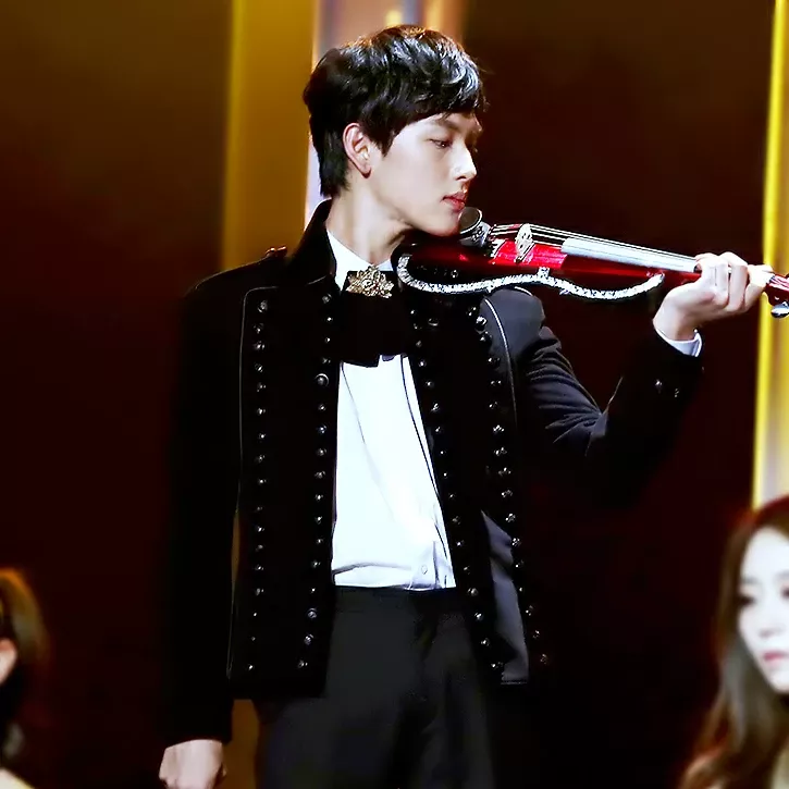 Behind-the-scenes cut of Yim Siwan