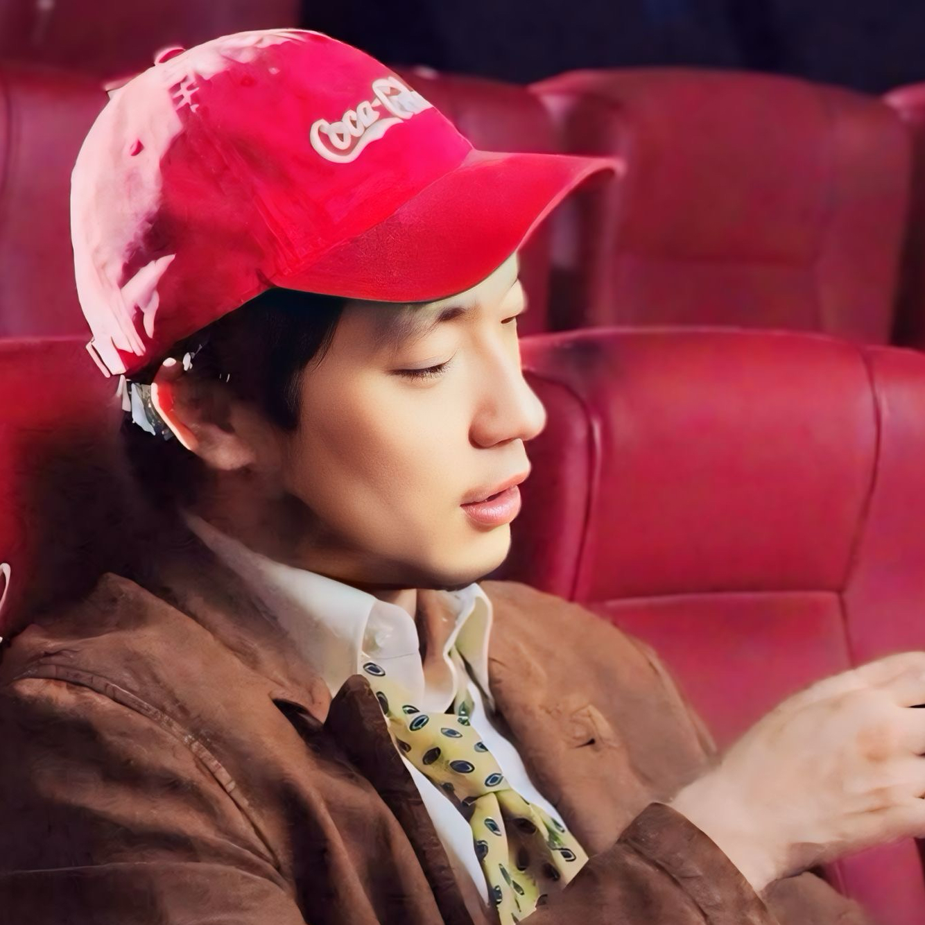 Latest photo of Son Seokkoo