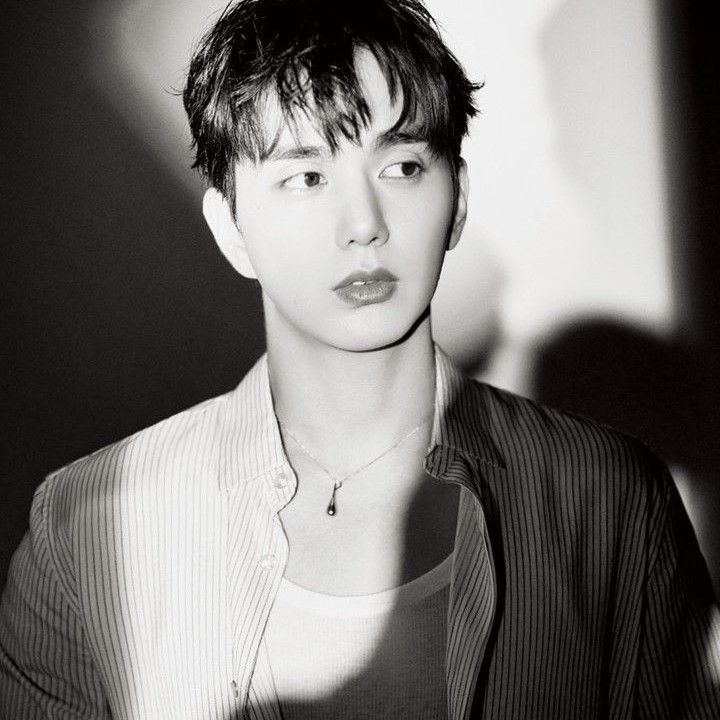 A moment captured by a fan of Yoo Seungho