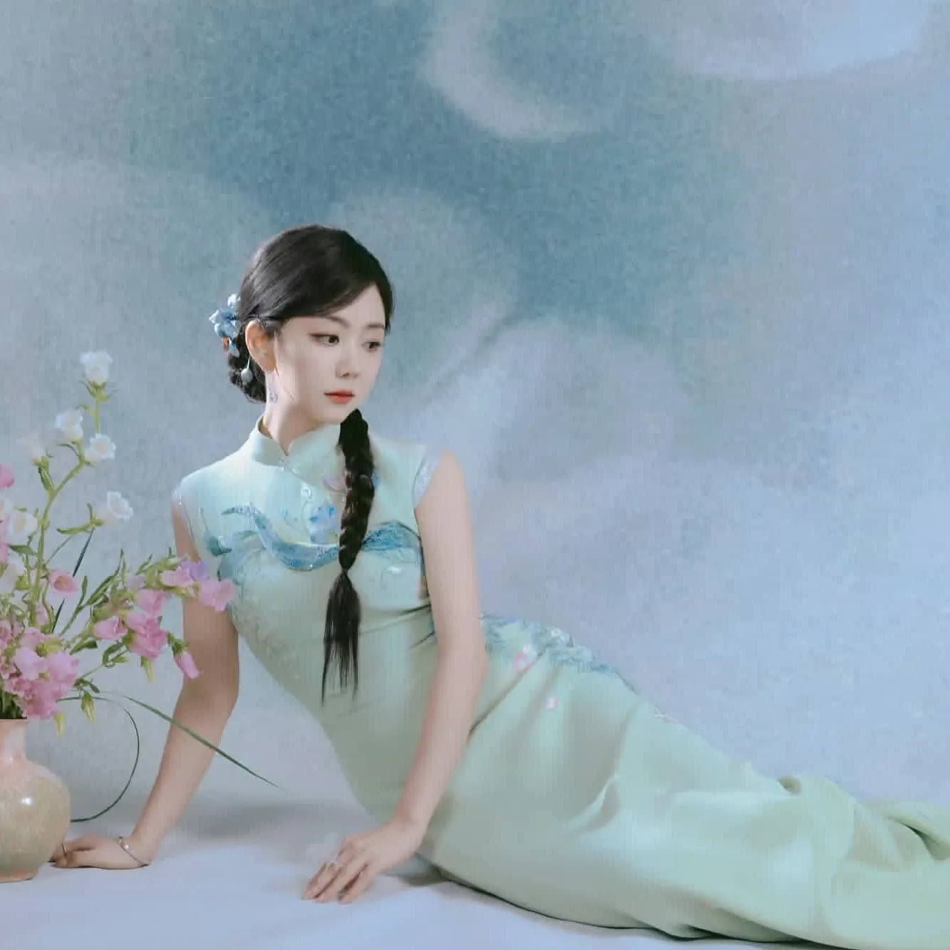 Latest photo of Tan Song Yun