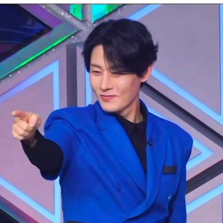 A moment captured by a fan of Kang Moonkyung