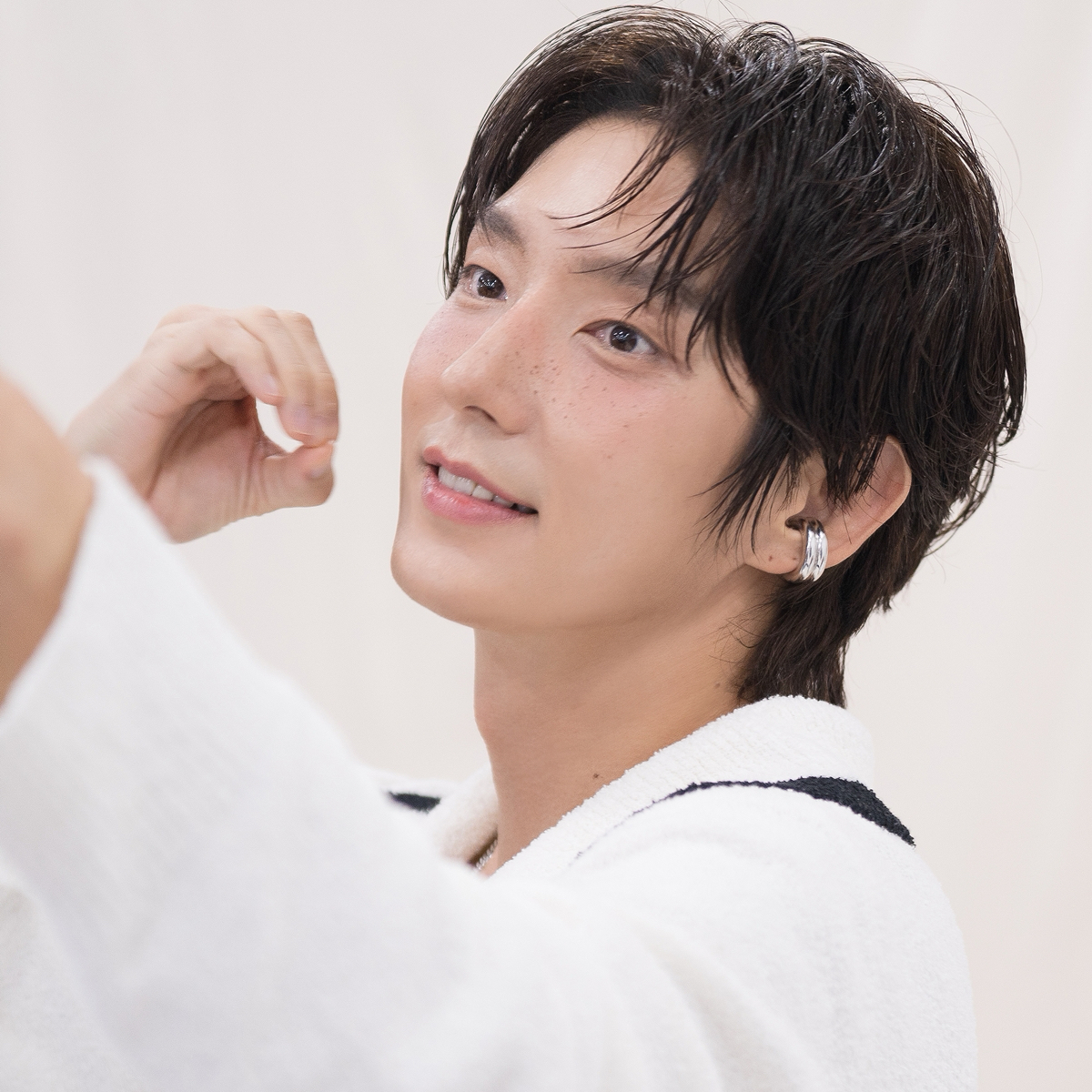 A moment captured by a fan of Lee Joongi