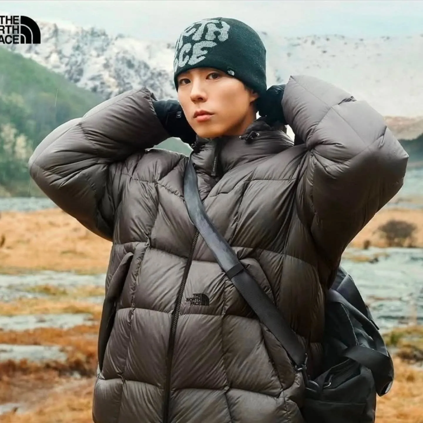 A moment captured by a fan of Park Bogum
