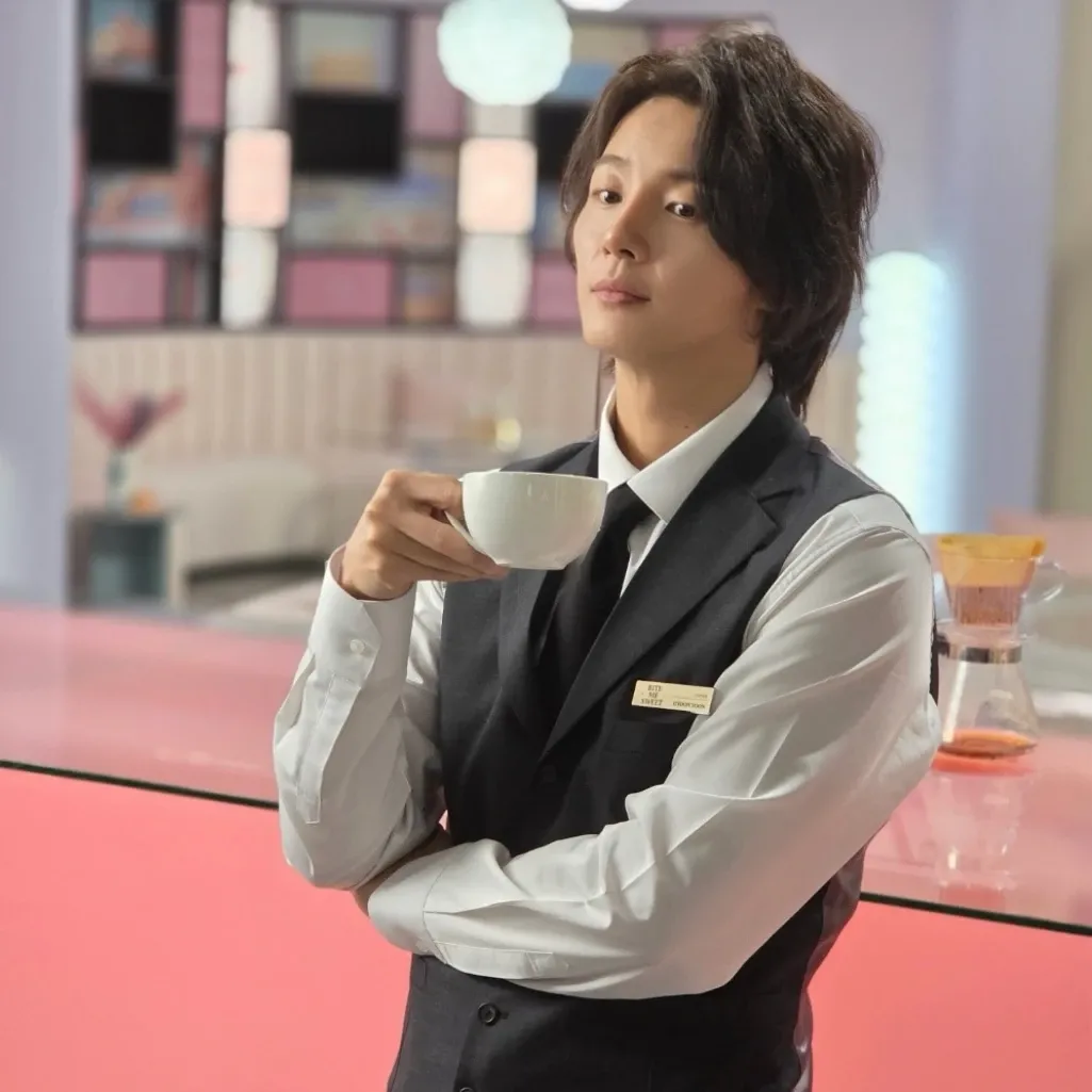 Recent activity shot of Yoon Shiyoon