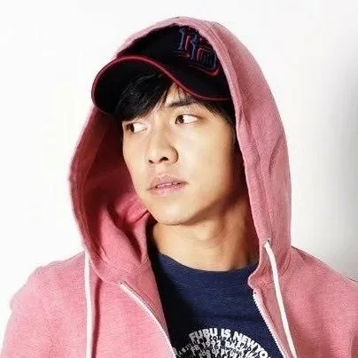 Momen yang diabadikan oleh penggemar Lee Seunggi