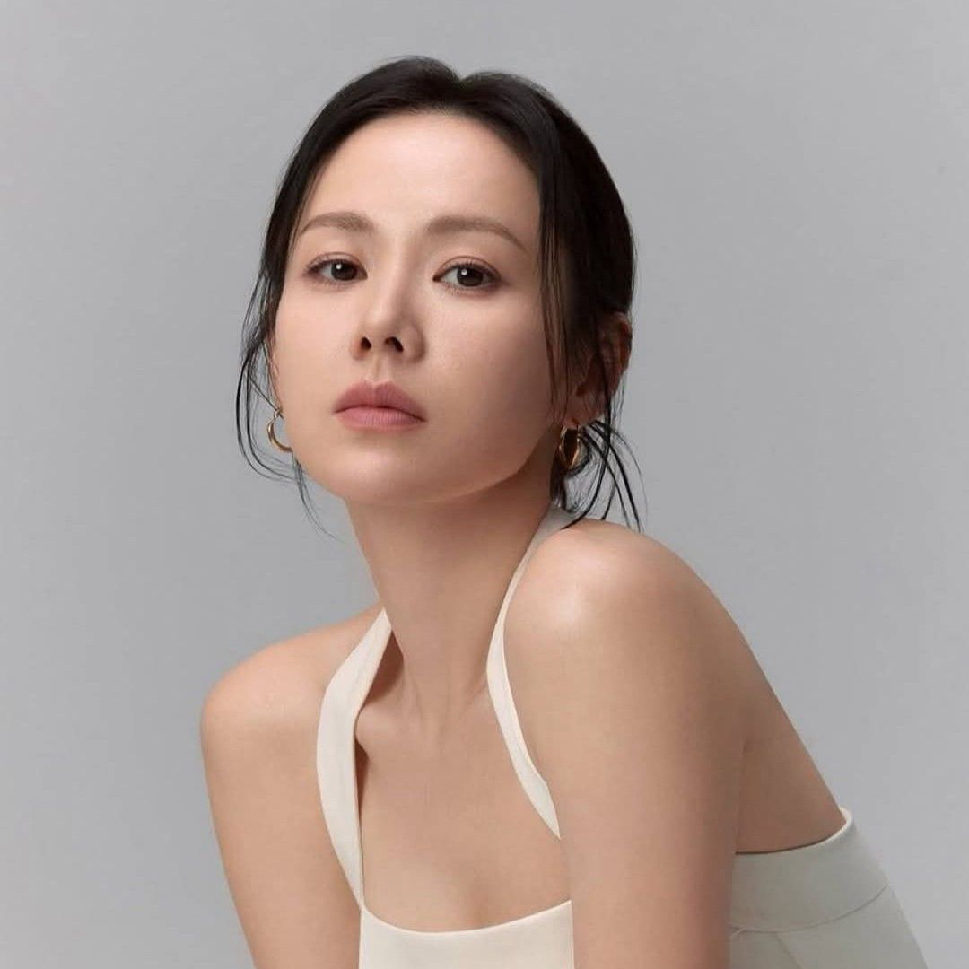 ソン・イェジンの最近の活動ショット