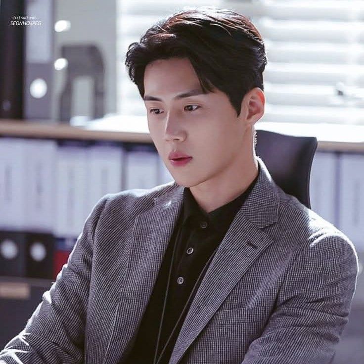 Latest photo of Kim Seonho