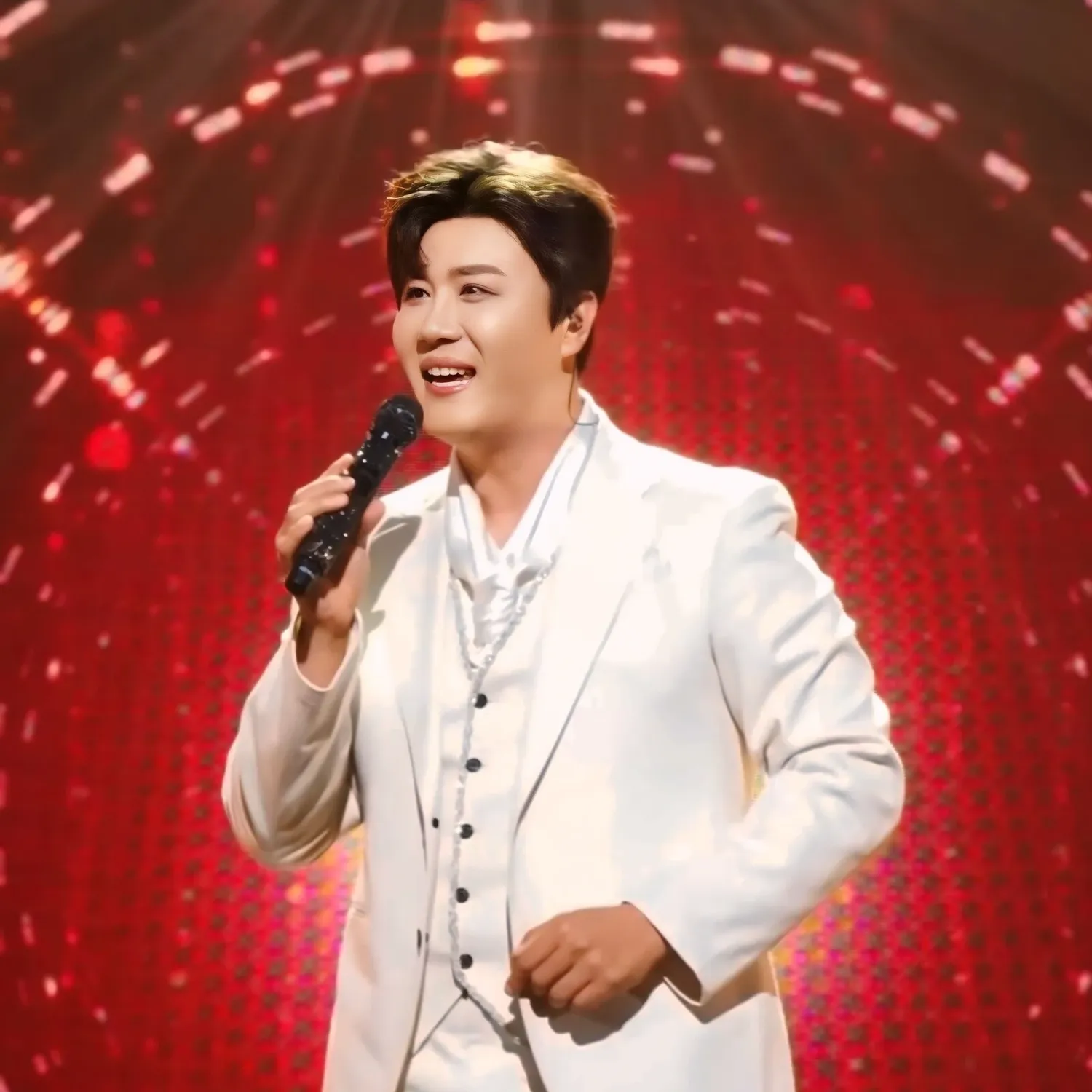 Recent activity shot of Jin Haesung