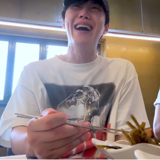 Latest photo of Kim Seonho