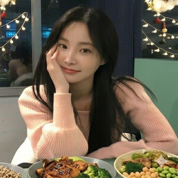 Latest photo of Yeonwoo