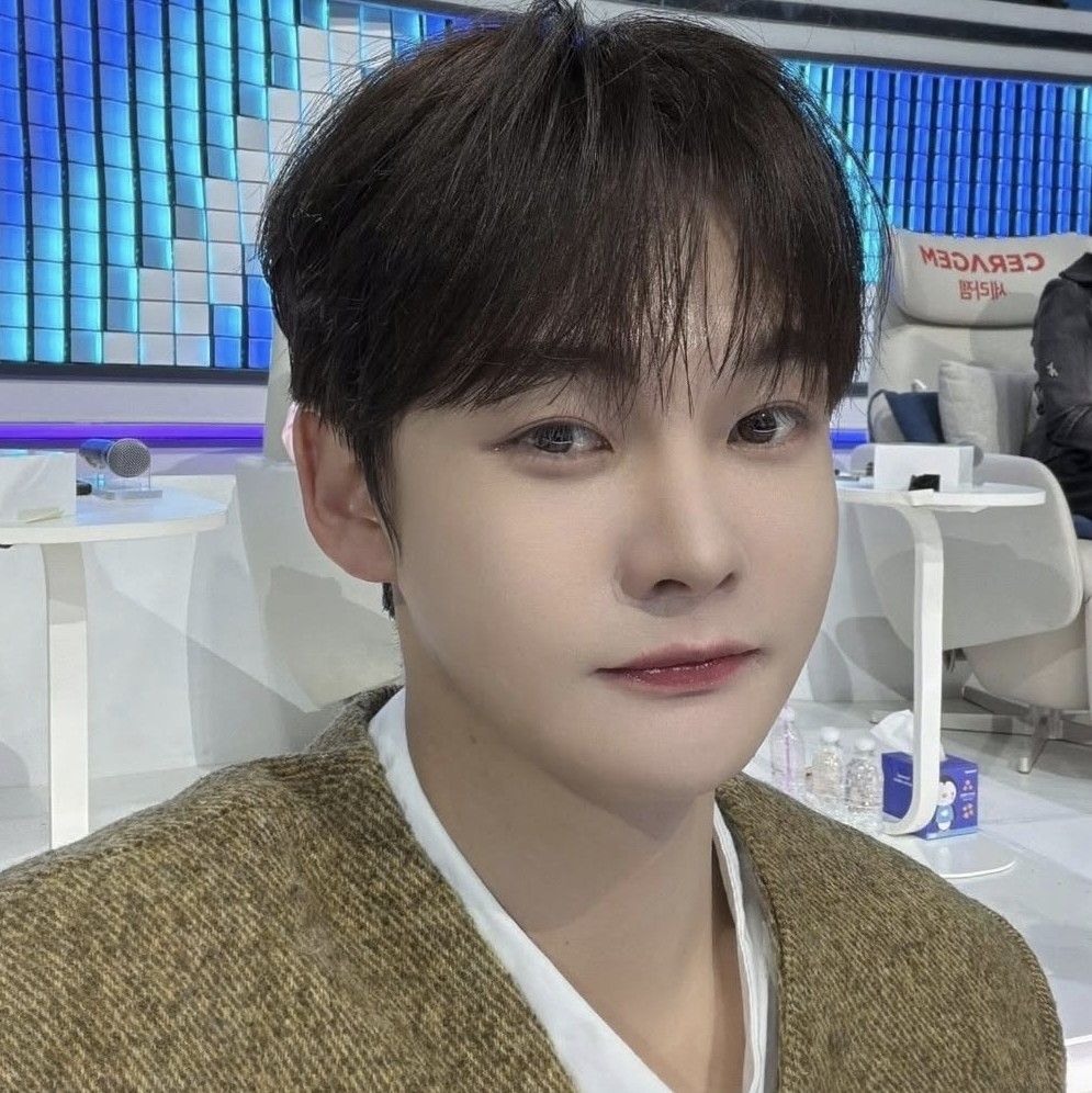 Foto terbaru dari Park Seojin