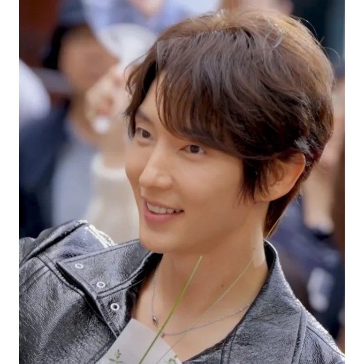 Latest photo of Lee Joongi