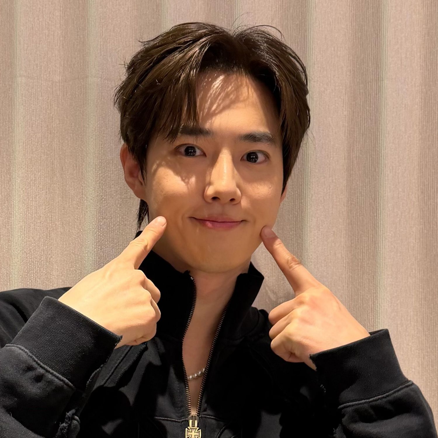 A moment captured by a fan of Suho