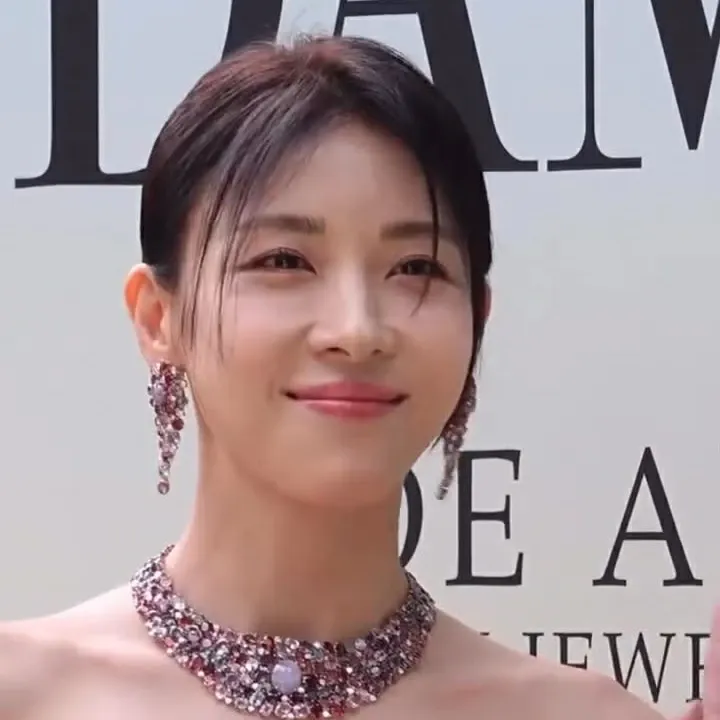 Recent activity shot of Ha Jiwon