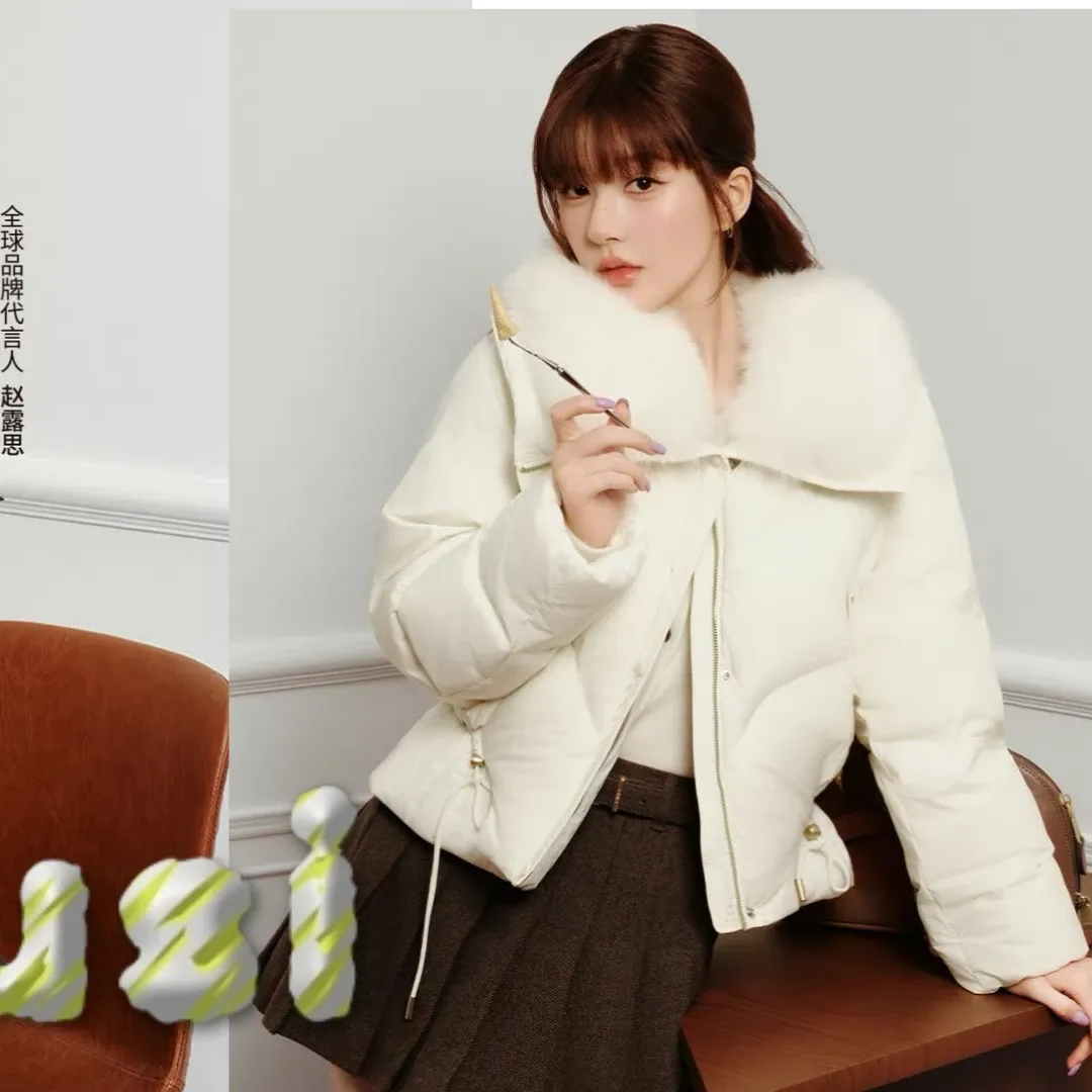 Latest photo of Zhao Lusi