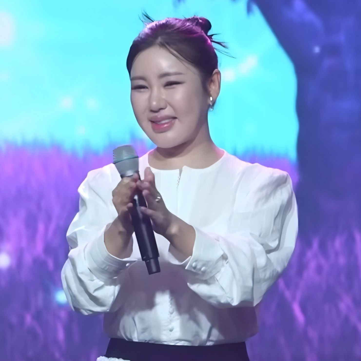 Cuplikan di balik layar dari Song Gain