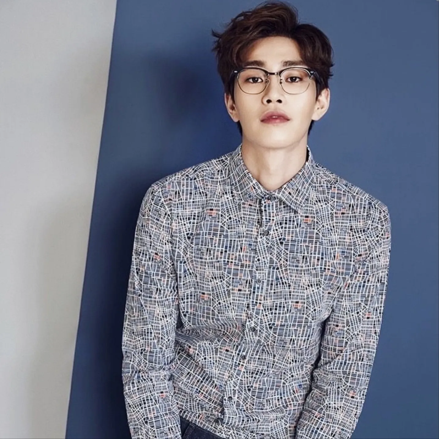 Behind-the-scenes cut of Kim Jaeyoung